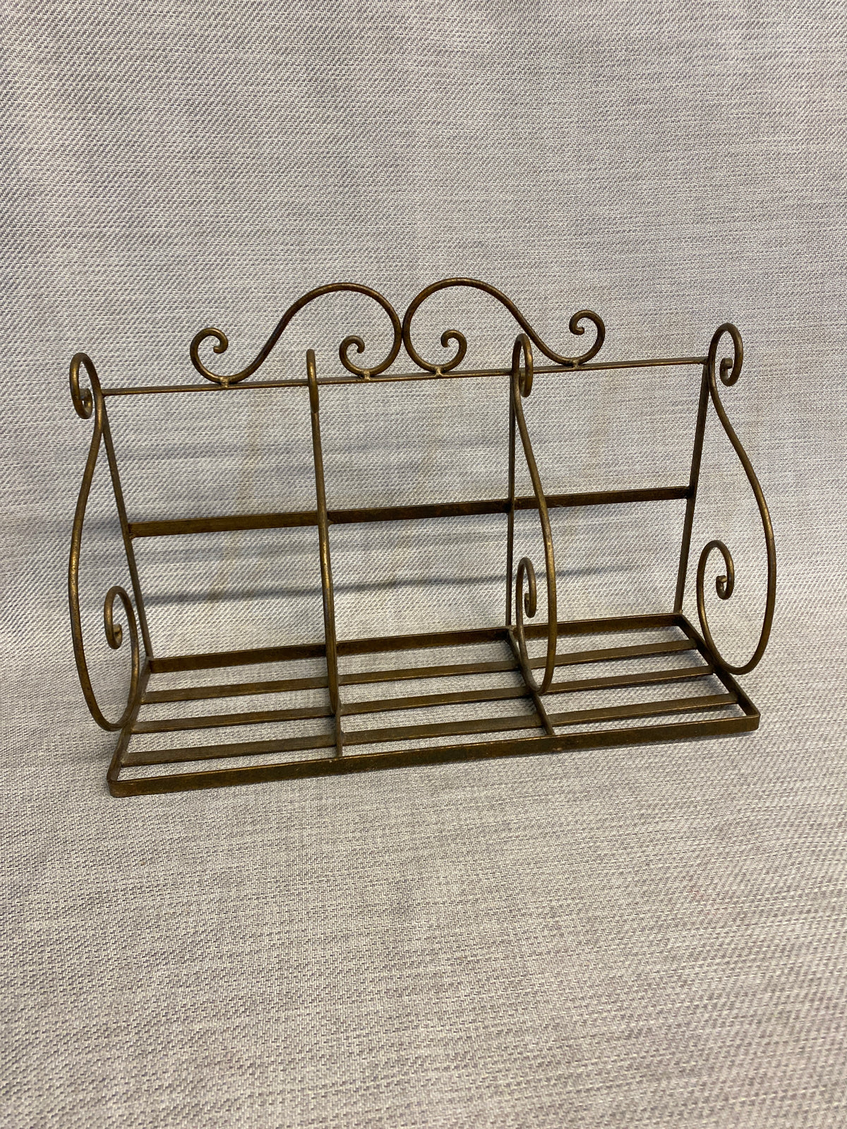 Metal Shelf - Divided