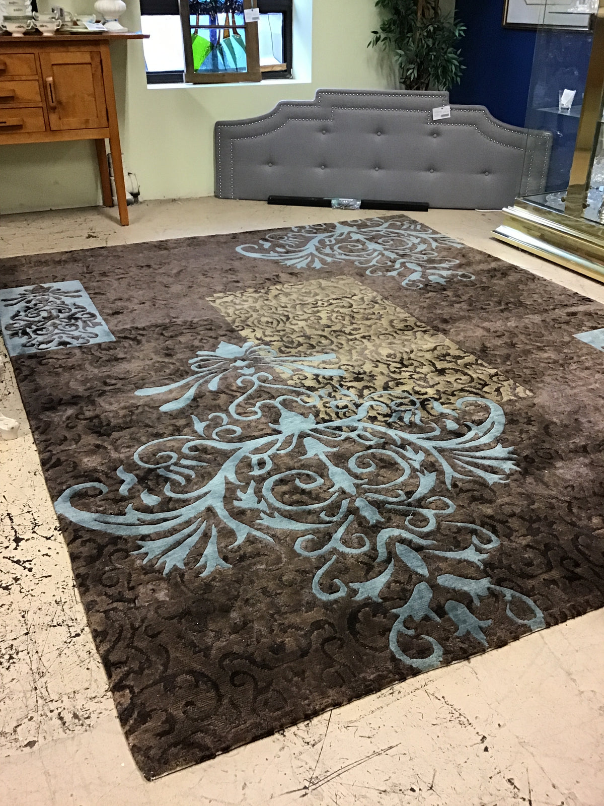 Rug - Brown/Blue - 7'9" x 9'9"