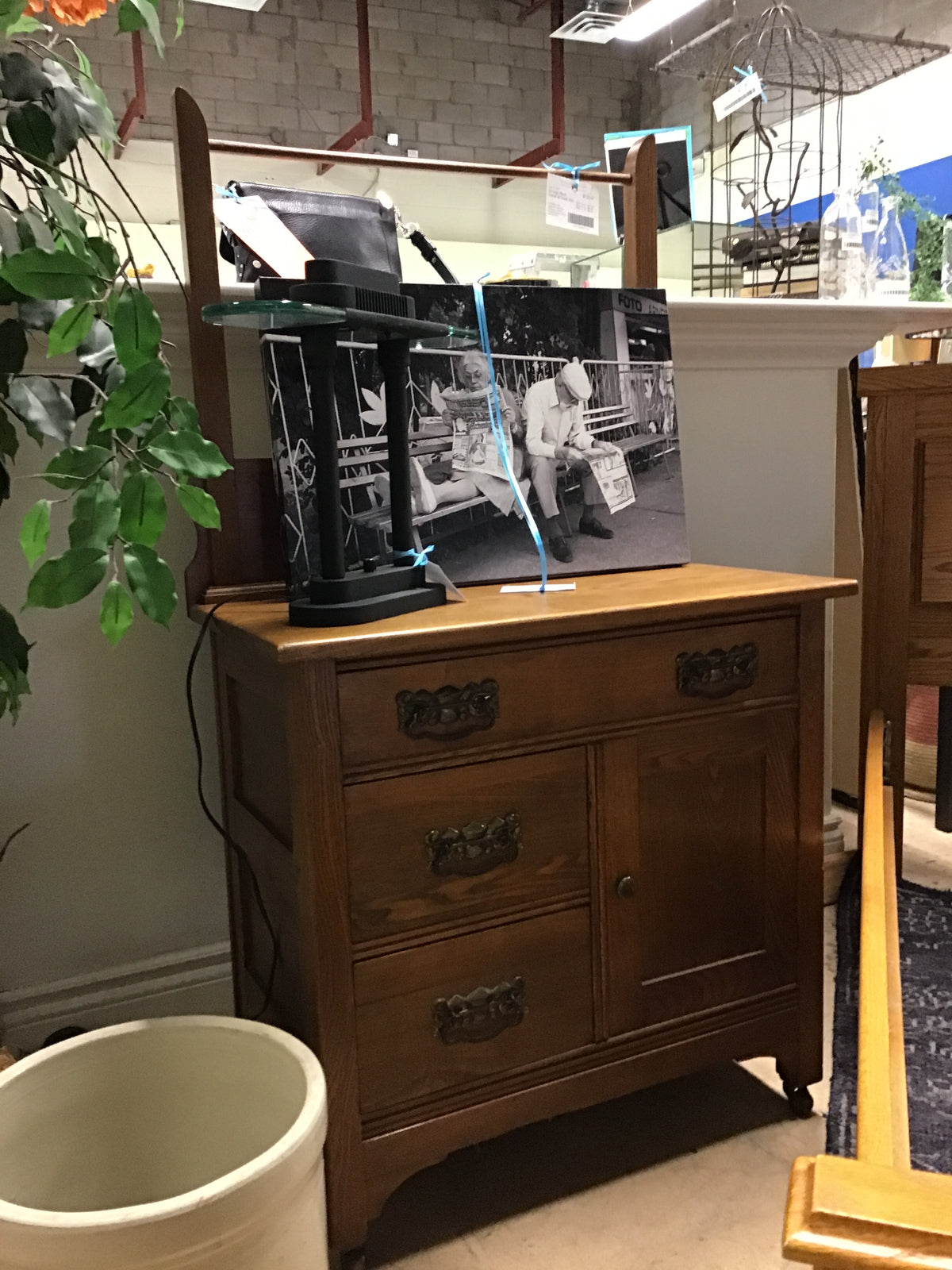 Vintage Wash Stand w/Towel Bar