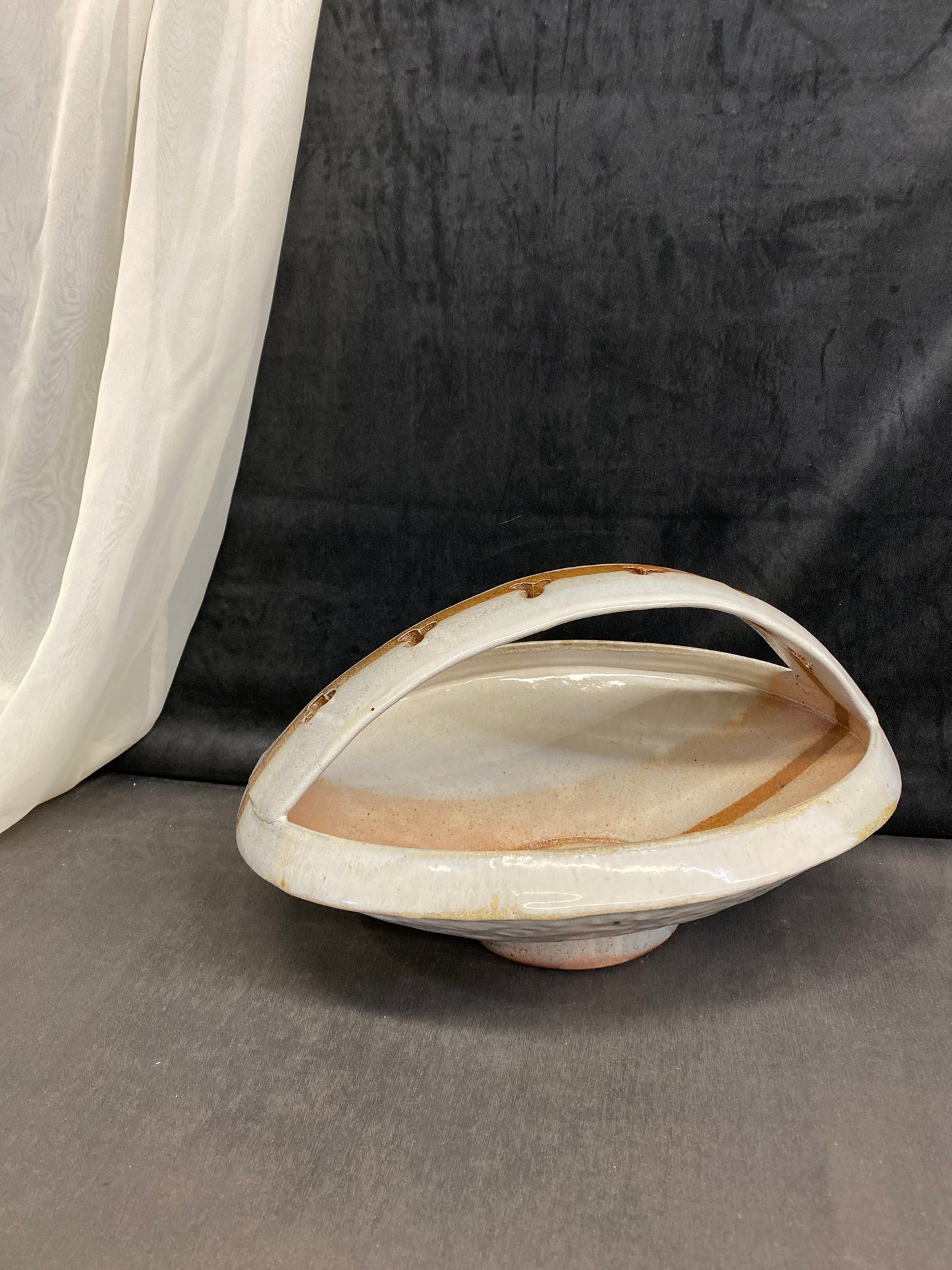 Oval Pottery Basket w Handle