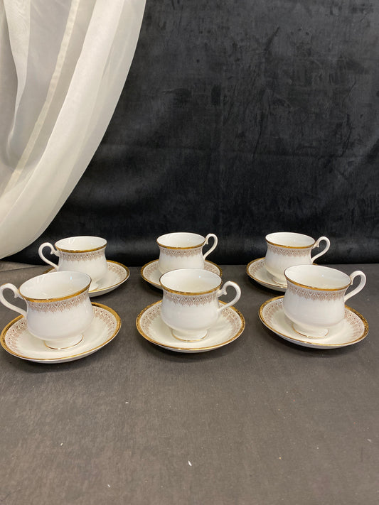 Set 6 Royal Albert Teacups & Saucers