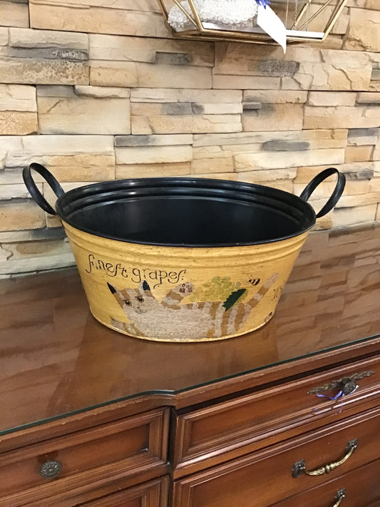 Metal Tub with Handles