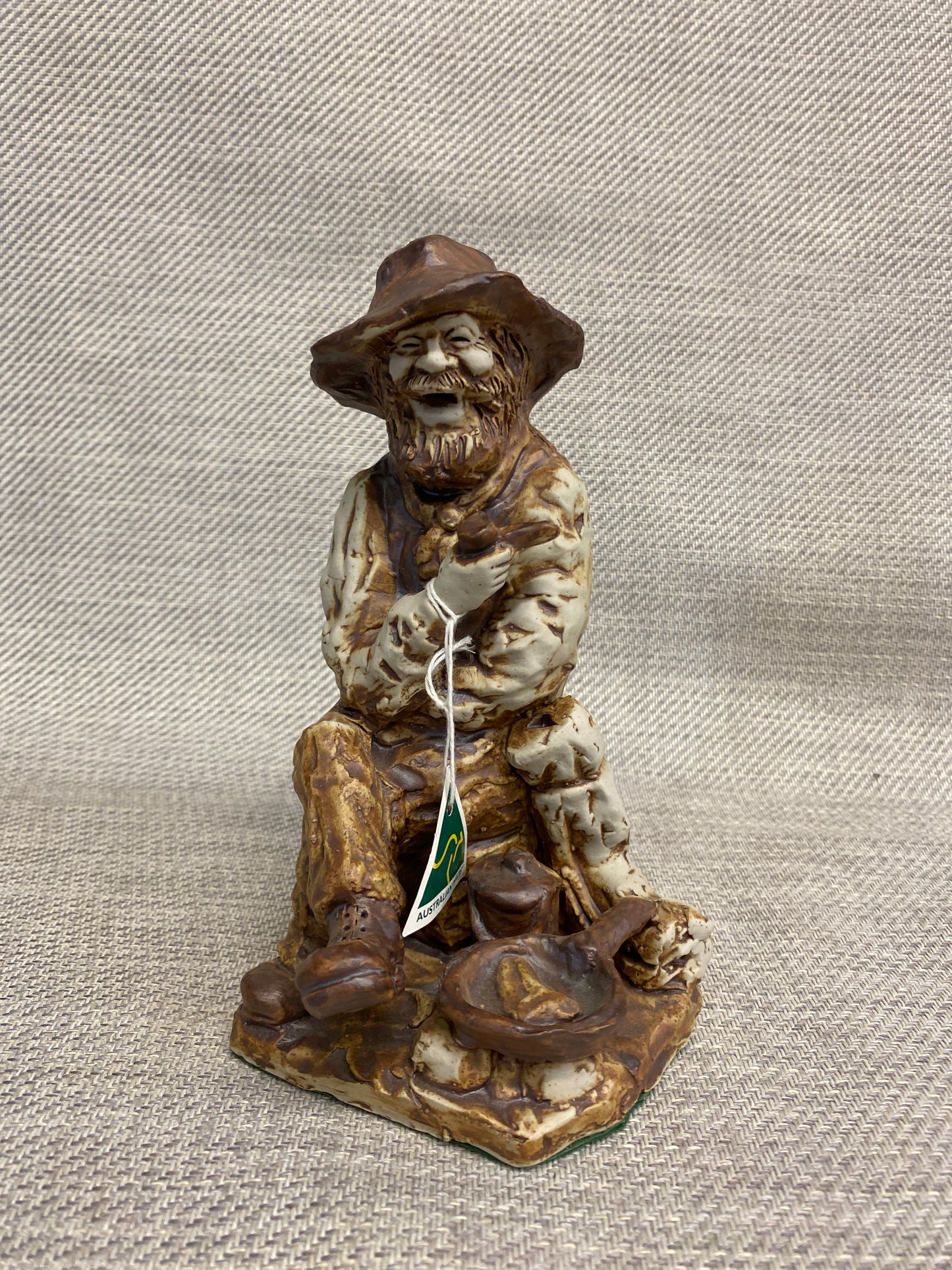 Foxhill Figurine - Hobo