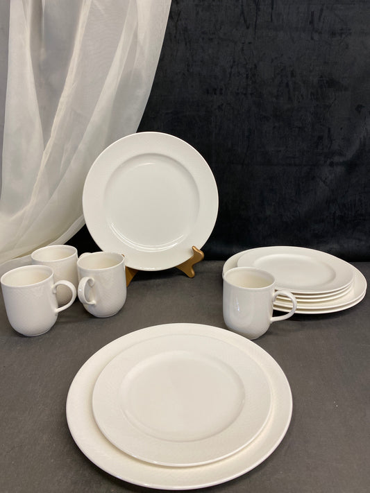 Villeroy & Boch China -3PC Setting for 4