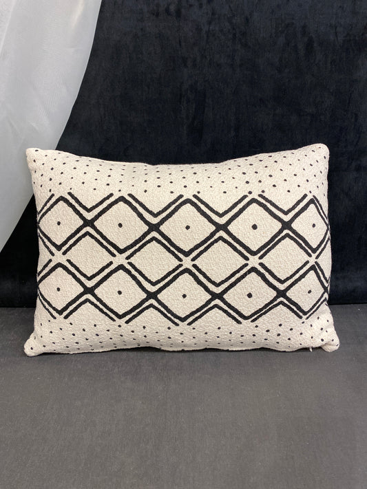 Structube Lumbar Cushion - Black & Cream