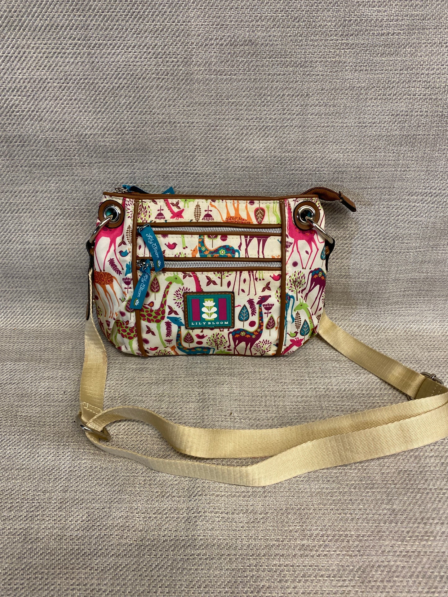 Lily Bloom Crossbody Bag - Giraffe CONDITION
