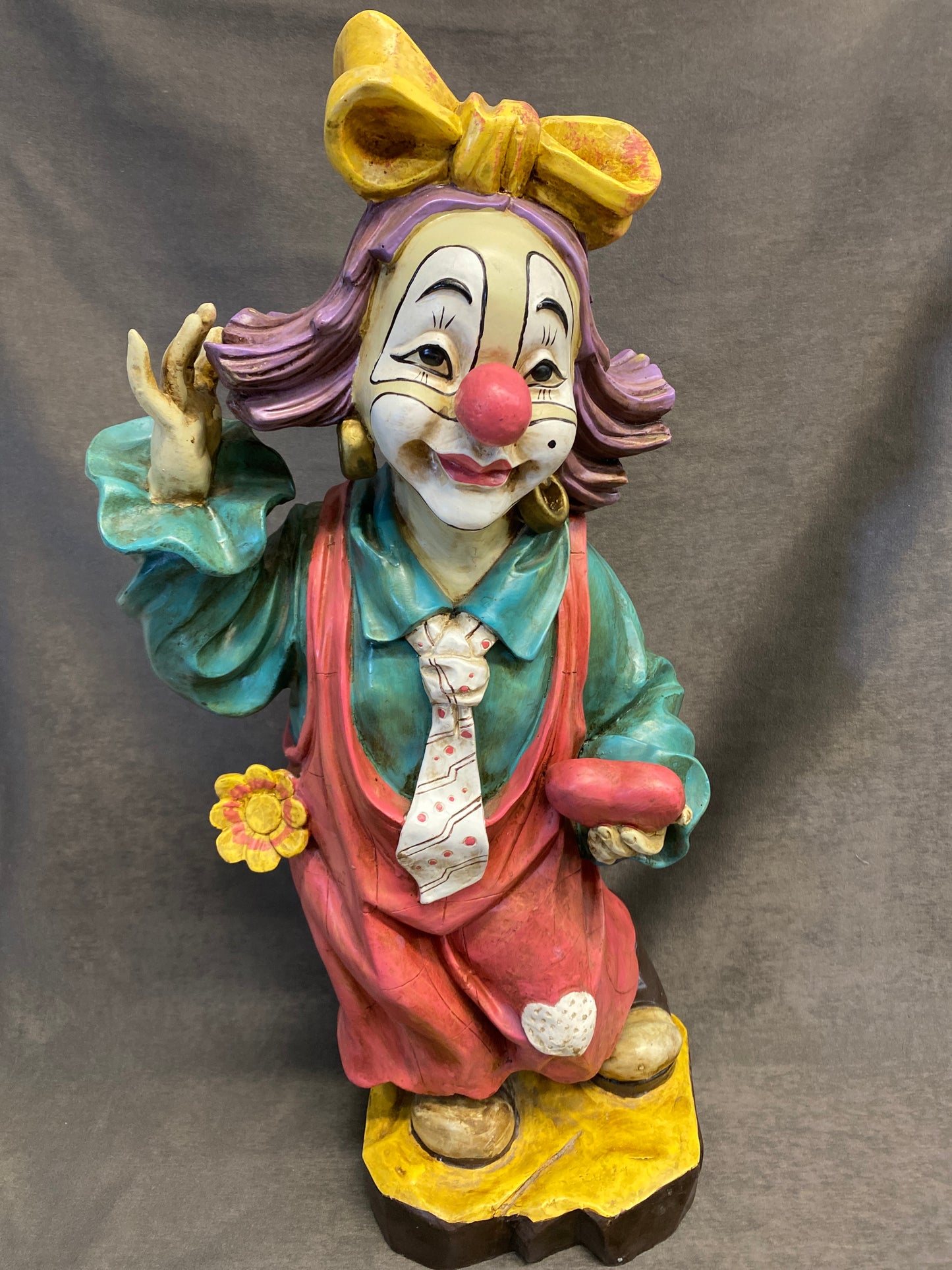 Vintage Clown Statue - Girl