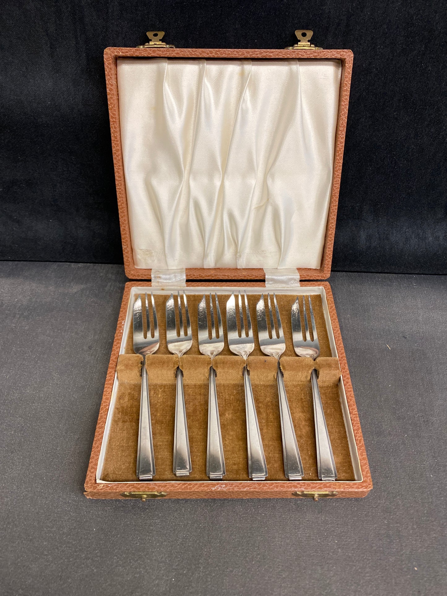 Set 6 Vintage Fish Forks