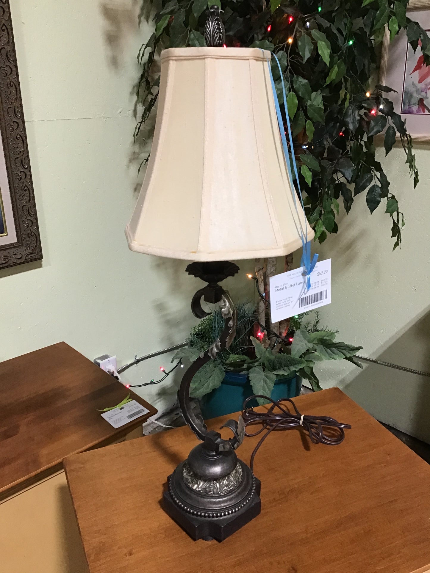Metal Buffet Lamp
