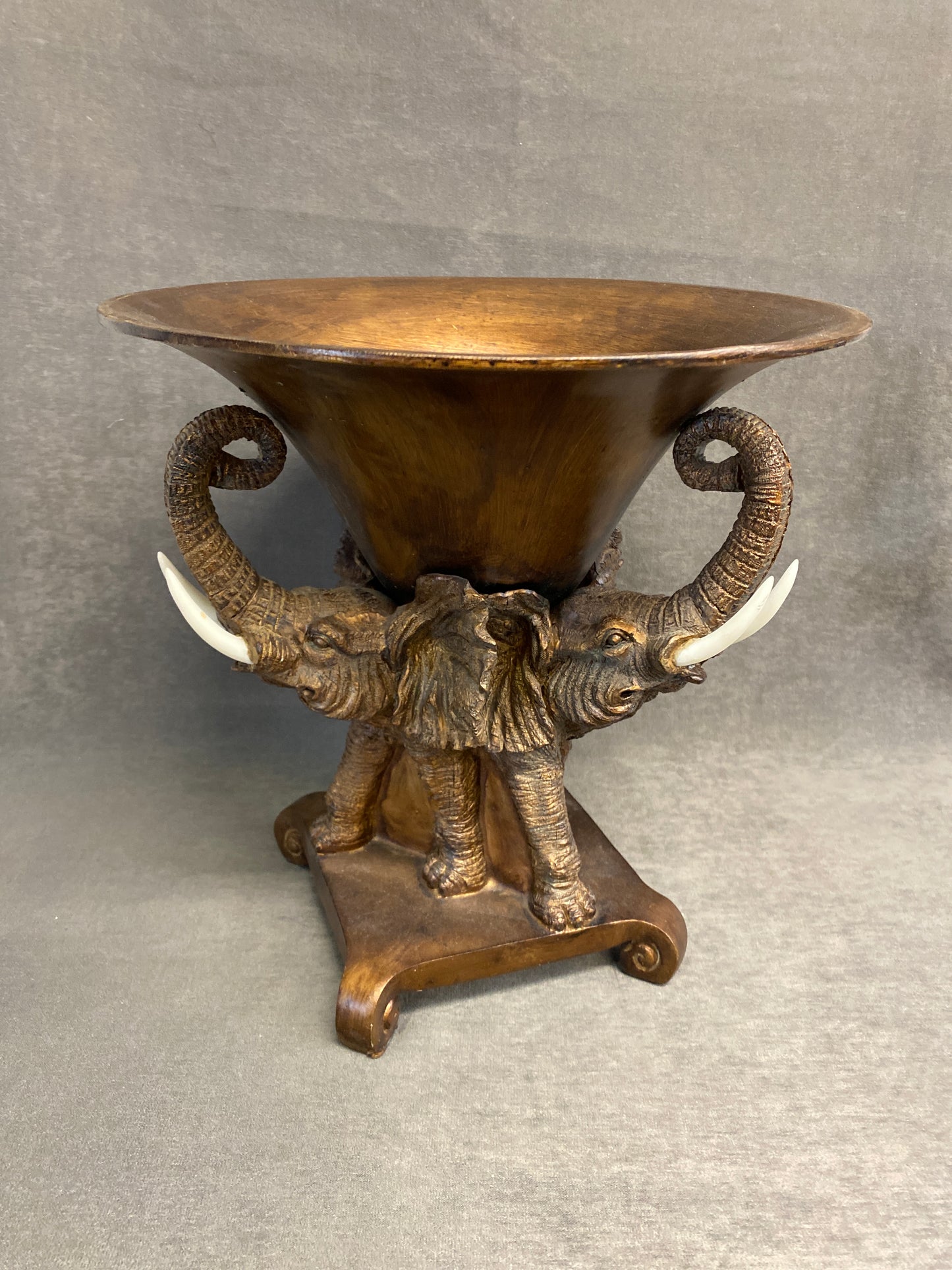 Decor Bowl - Elephant Base