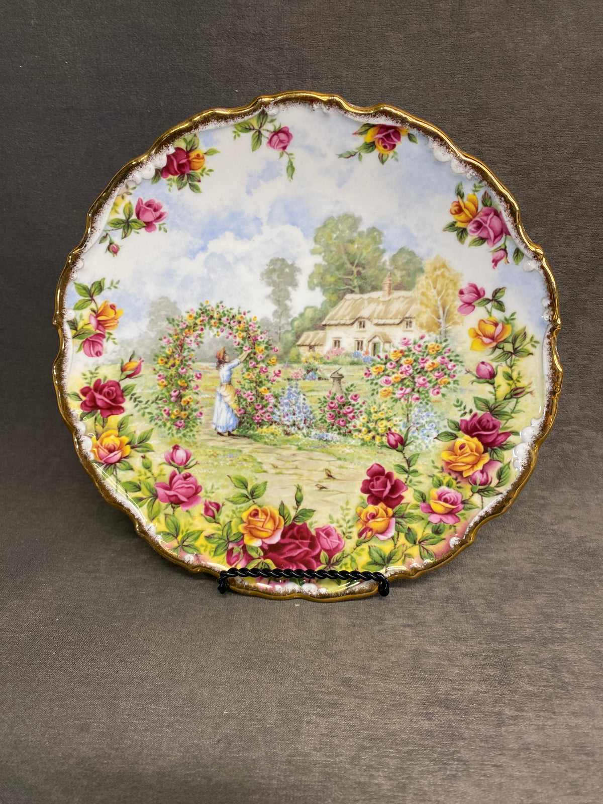 Old Country Roses Anniversary Plate