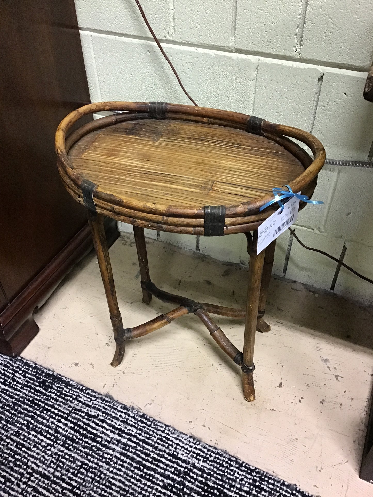 Lafko Rattan Sm Oval Tray Table