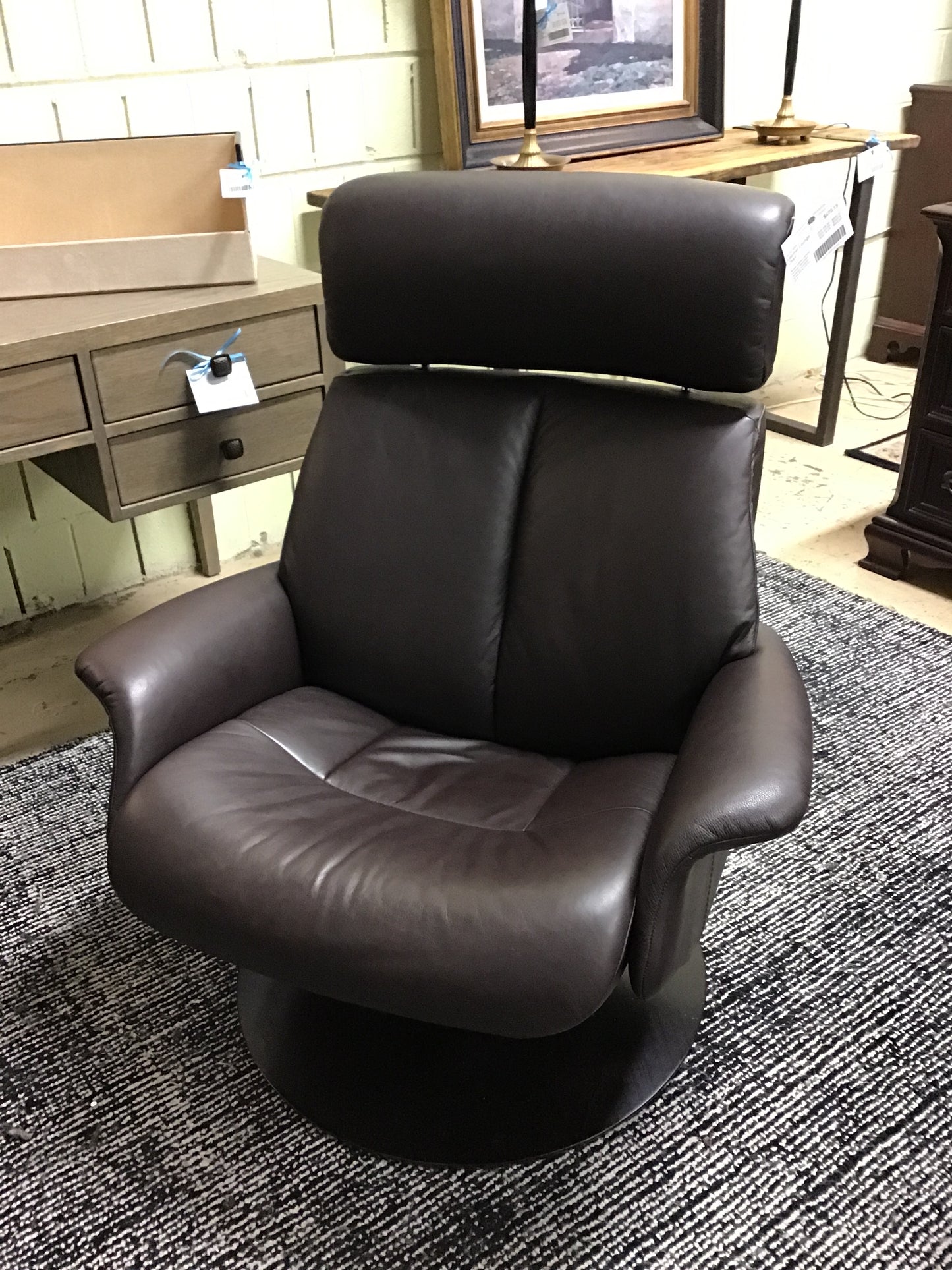 Leather Lounge Chair
