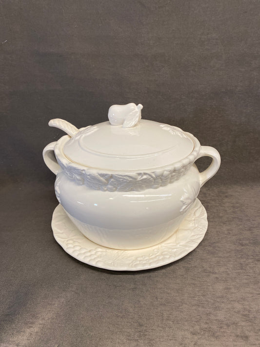 Vintage 3PC Ceramic Tureen