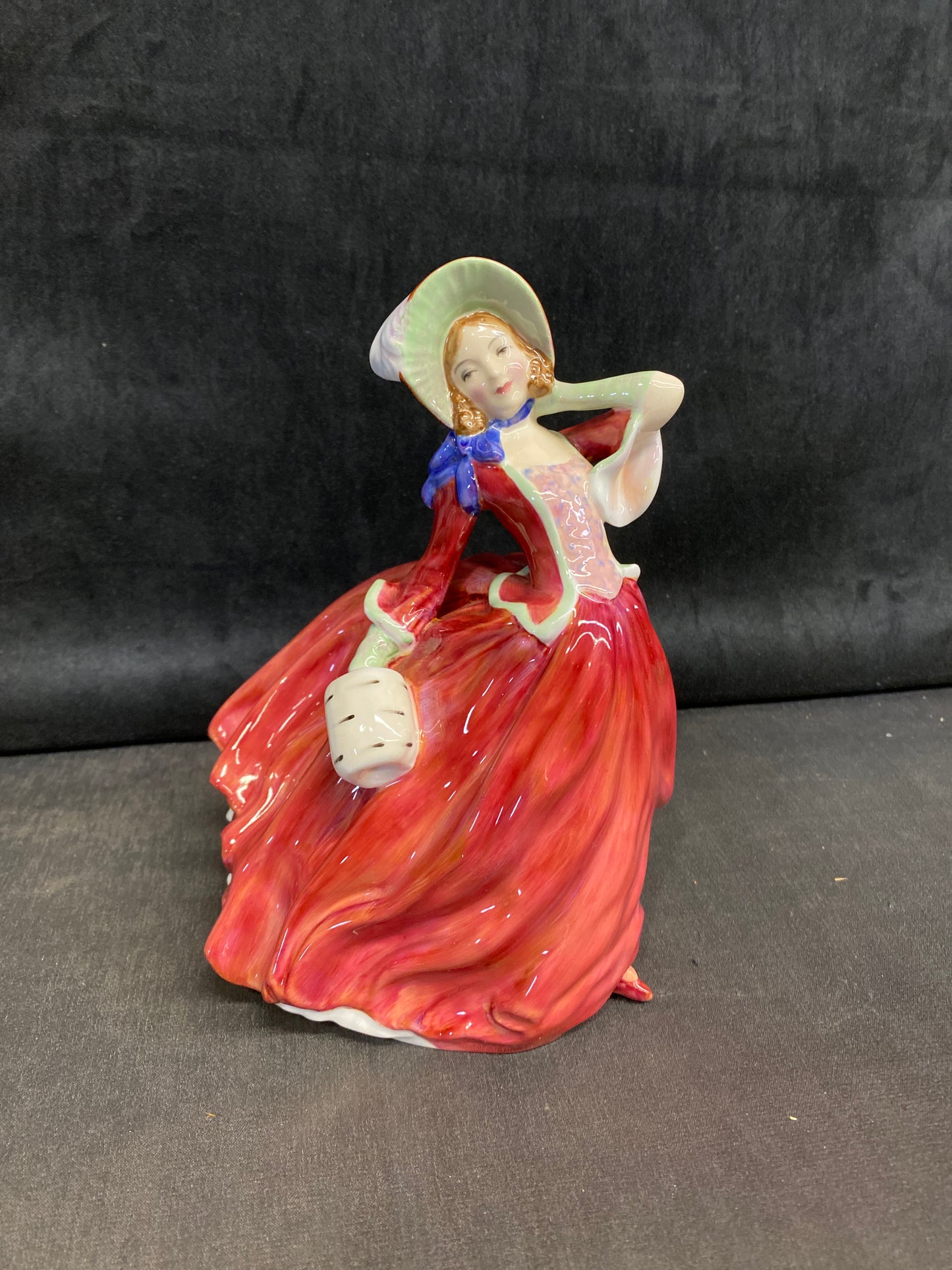 Royal Doulton Figurine - Autumn Breezes