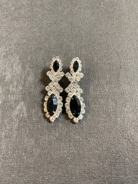 Pair Pierced Earrings - Black Crystal