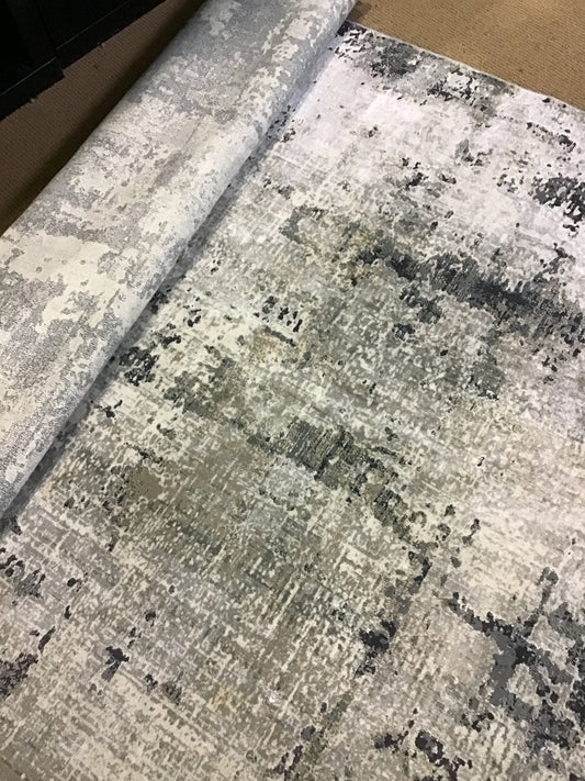Rug - Lt Grey - 5'3" x 7'7"