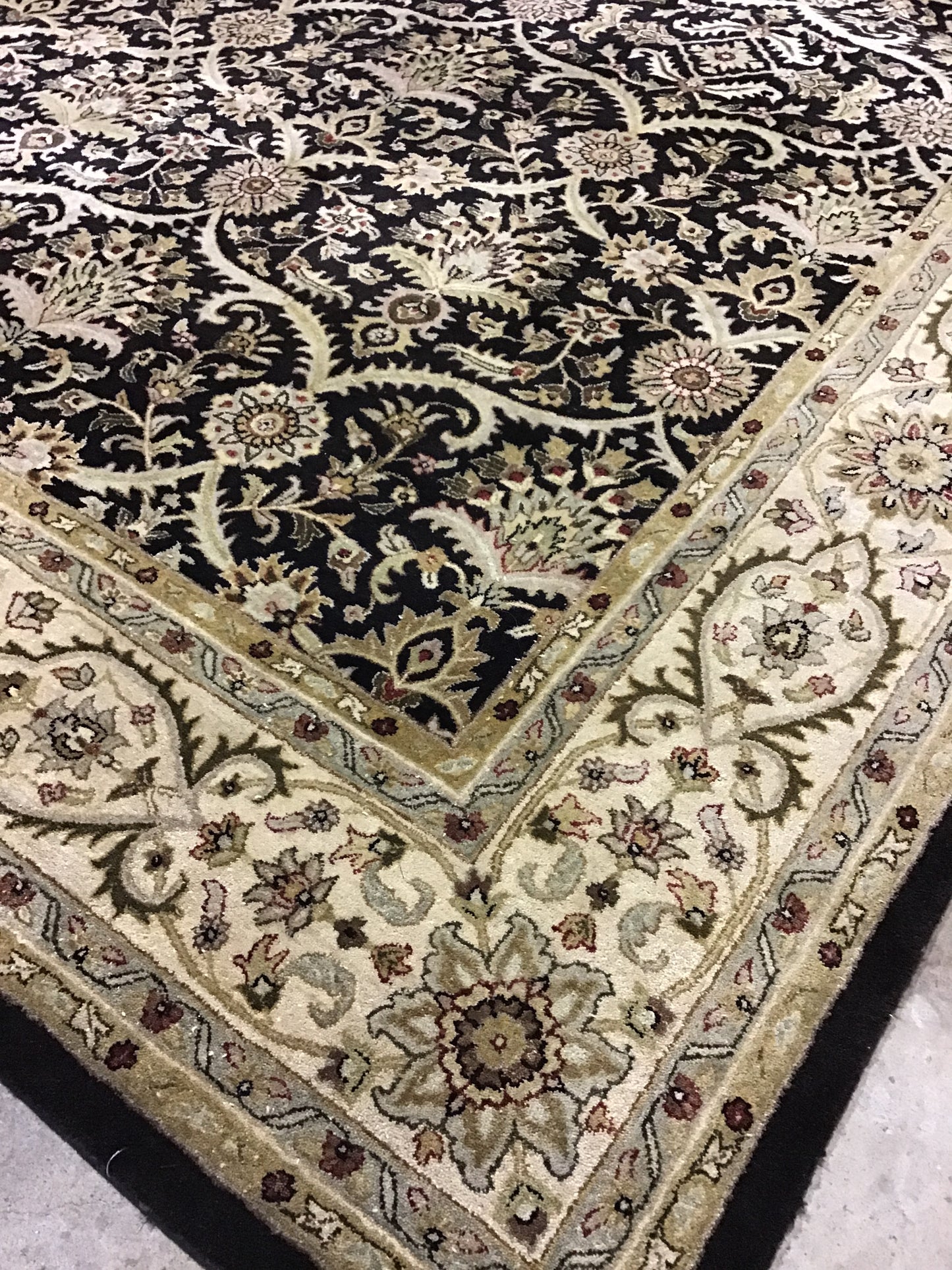 Rug - Choc/Ivory - 9'6" x 13'6"