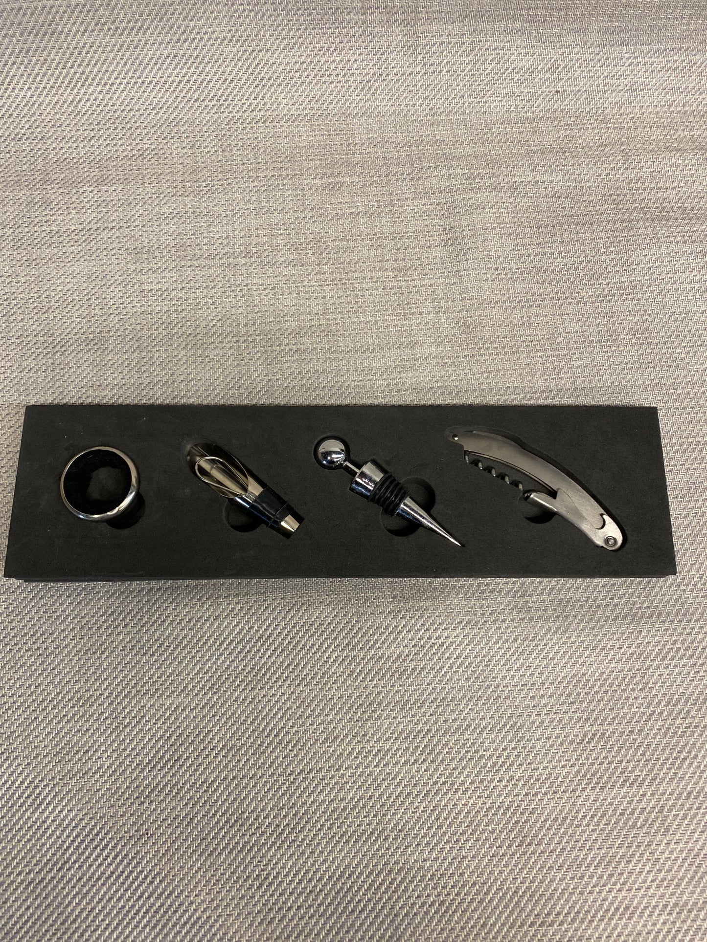 4PC Wine Bottle Accessories