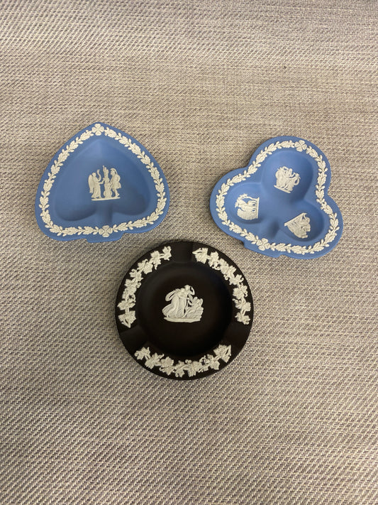 Set 3 Wedgwood Jasperware Ashtrays
