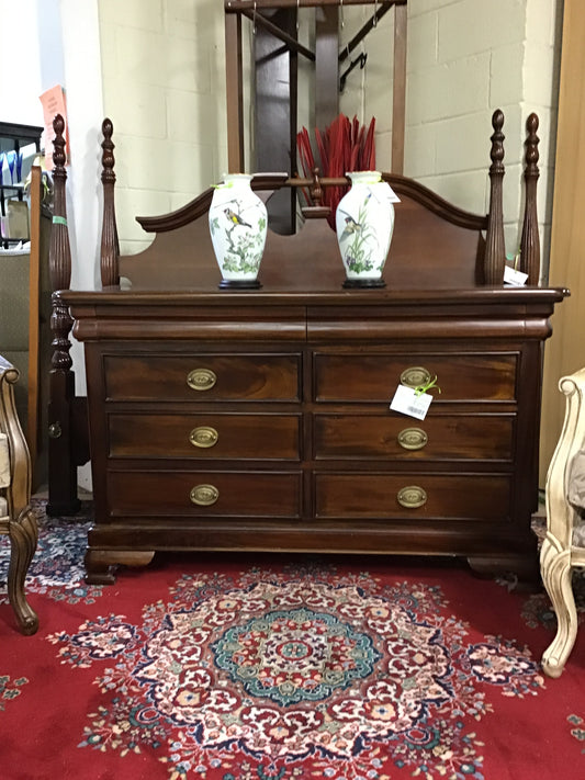 Mahogany Chest of Drawers