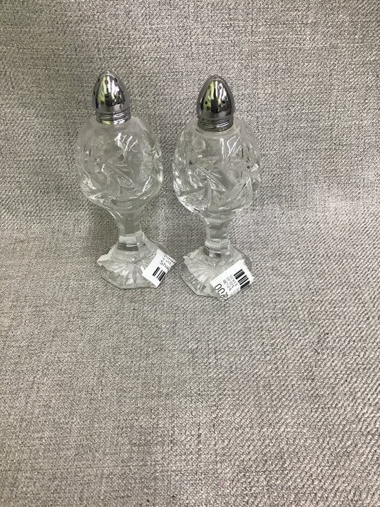 'Pinwheel' Crystal Salt & Pepper Shakers