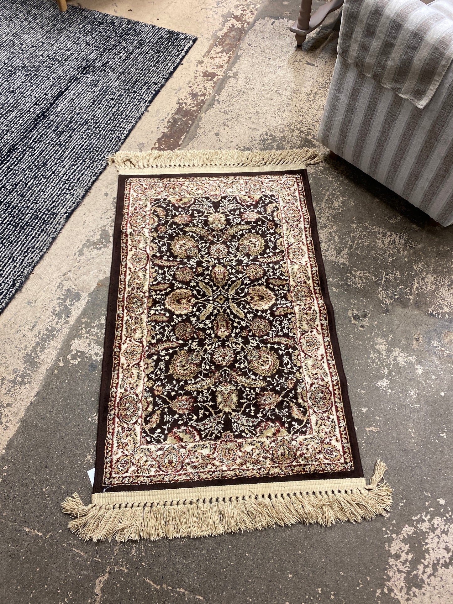 Throw Rug - Persian Style 26" x 46"