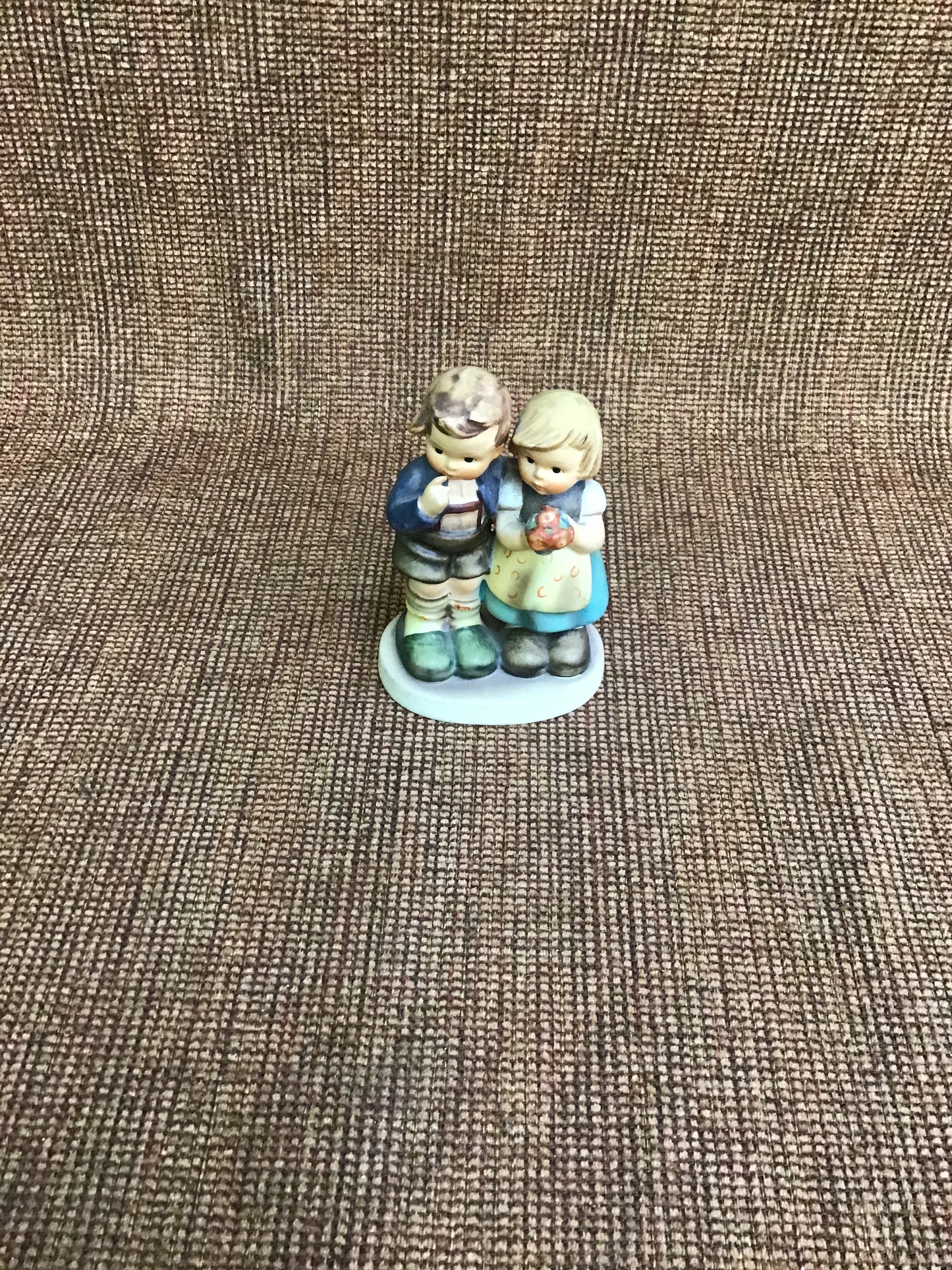 Hummel Figurine 'We Congratulate'