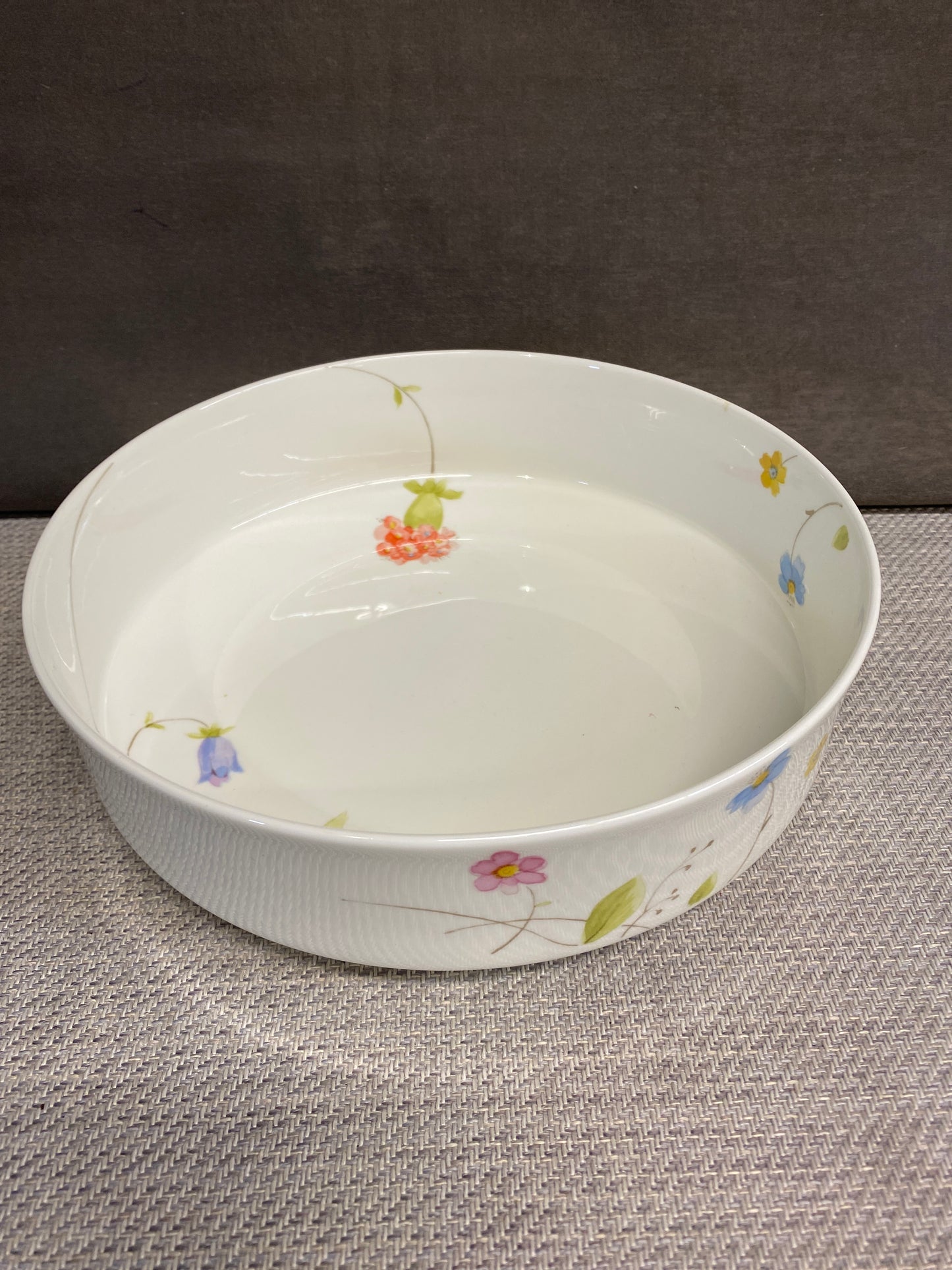 Mikasa "Just Flowers" Serving Bowl