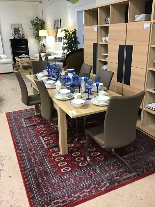 Modern Dining Table & 6 Chairs