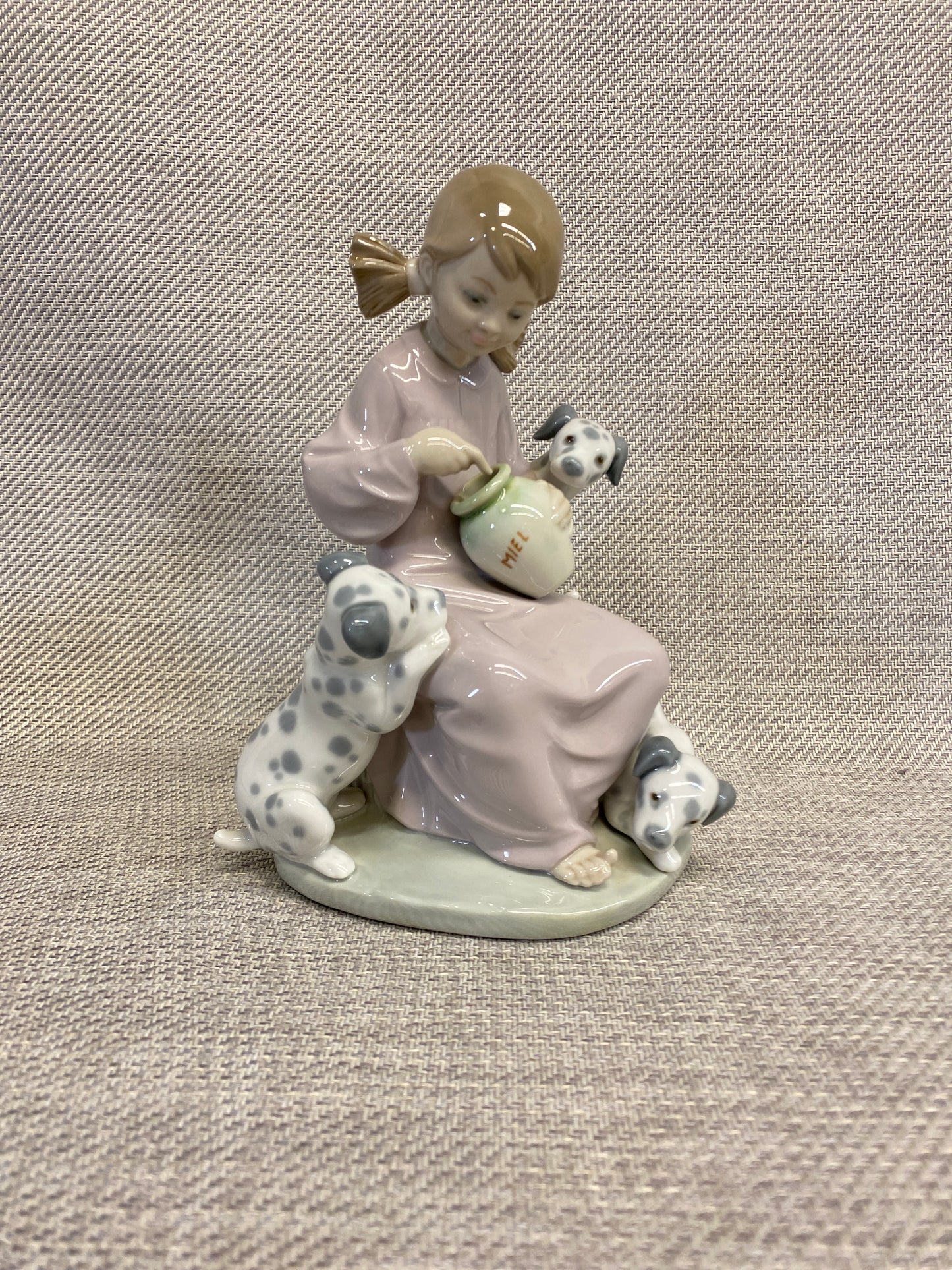 Lladro Figurine - Honey Lickers