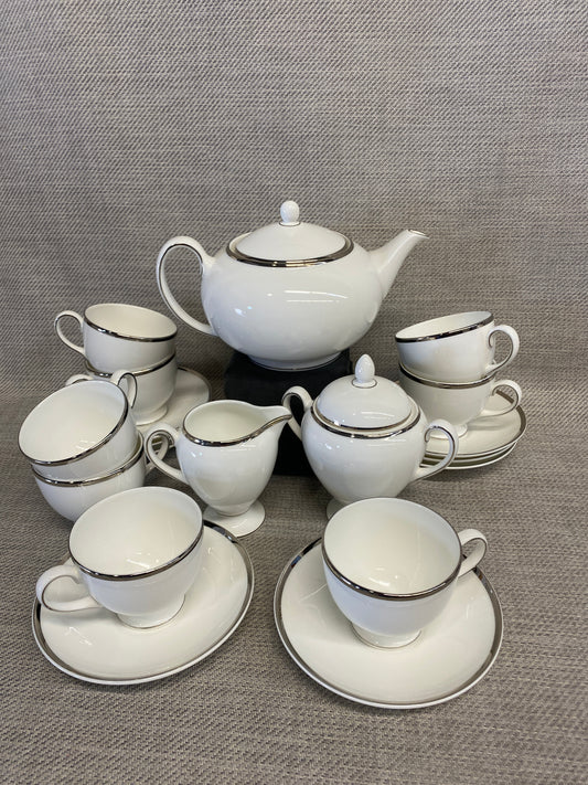 Wedgwood 19PC Tea Set