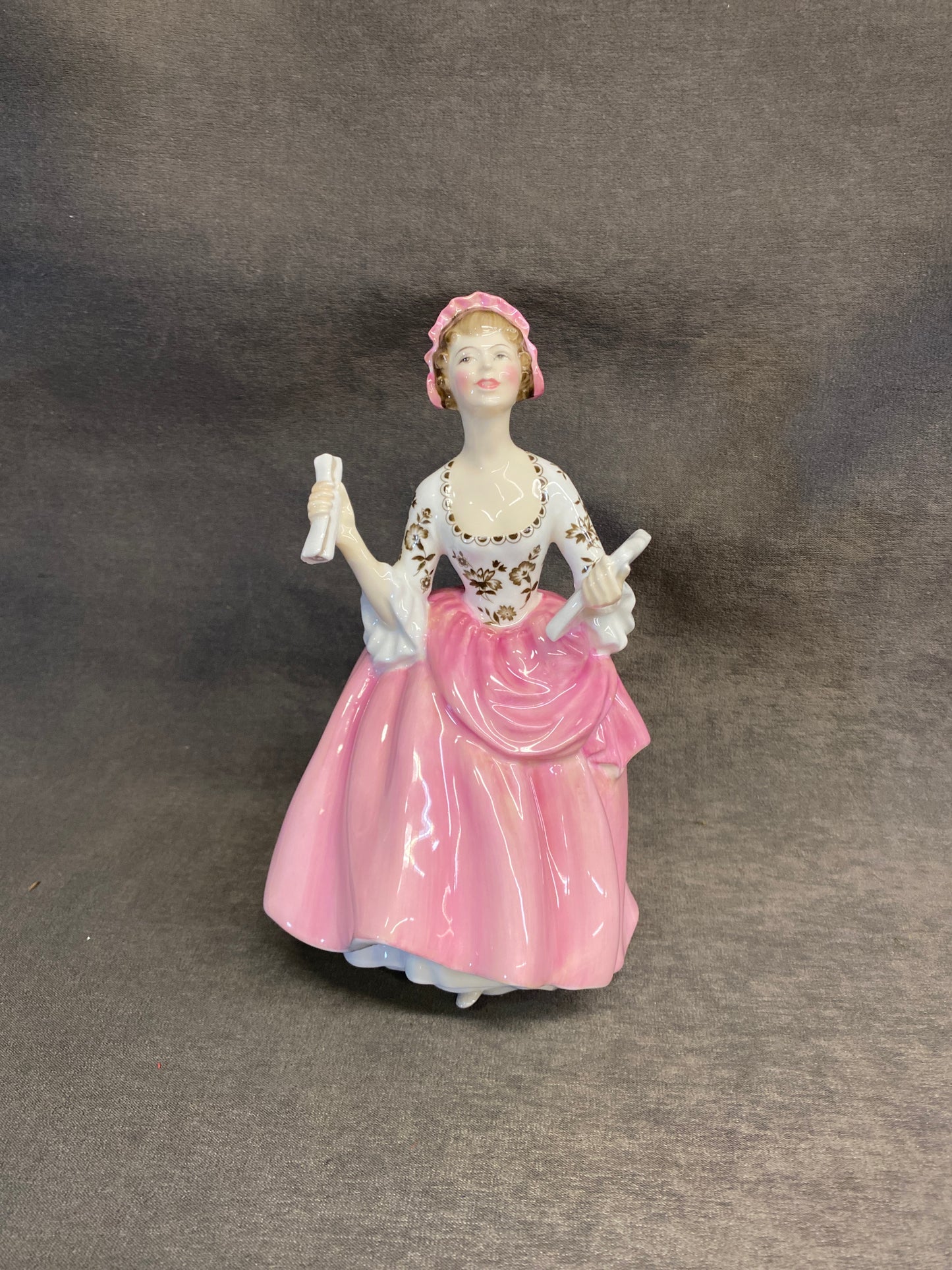Royal Doulton Figurine - Ballad Seller