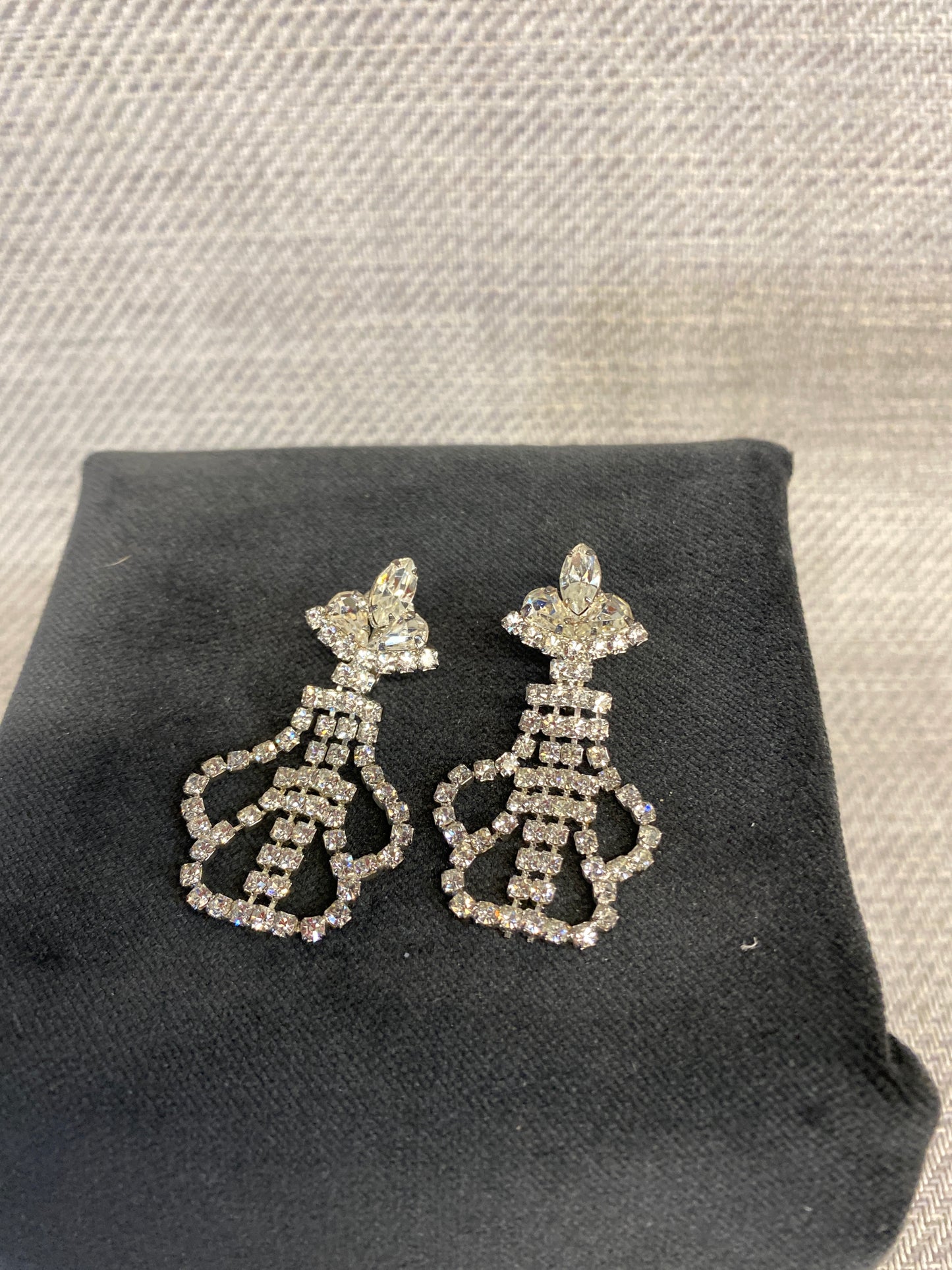 Clip-on Earrings - Crystal Drops