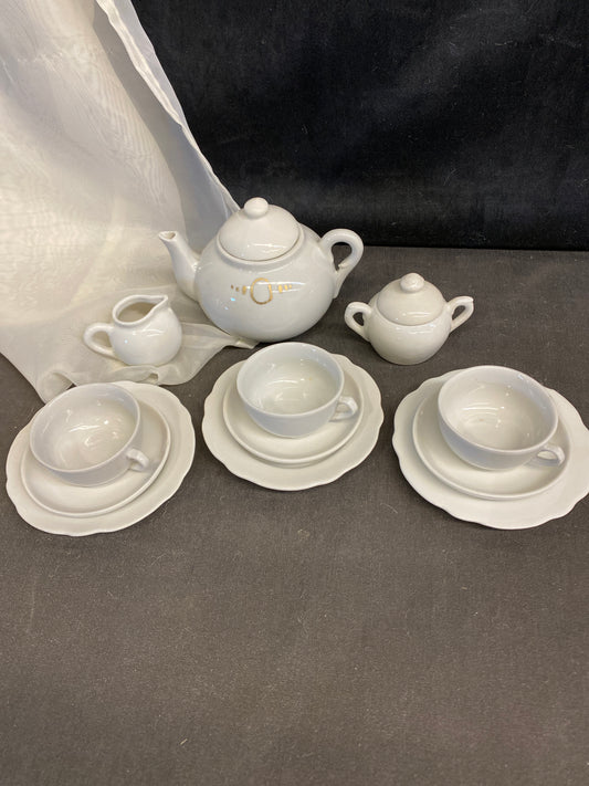 Vintage Child's Tea Set