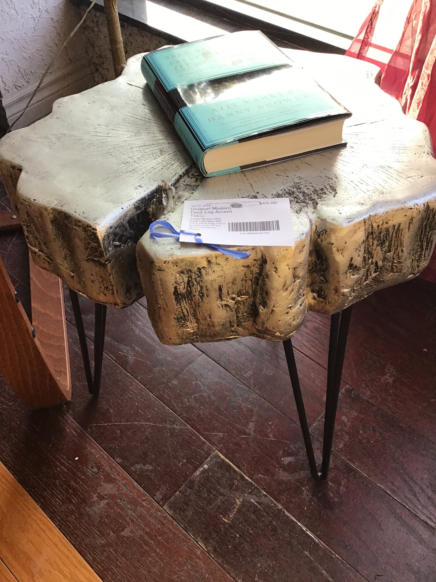 Unique! Modern Faux Log Accent Table