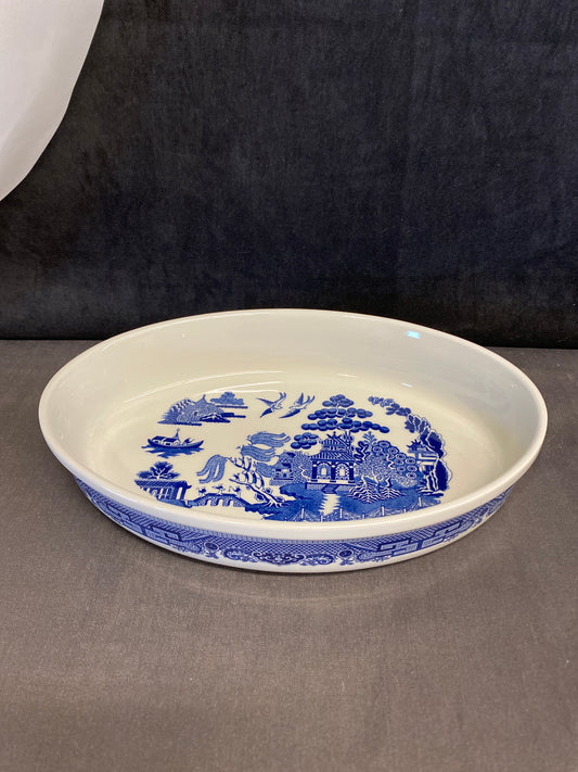 Blue Willow Oval Baker