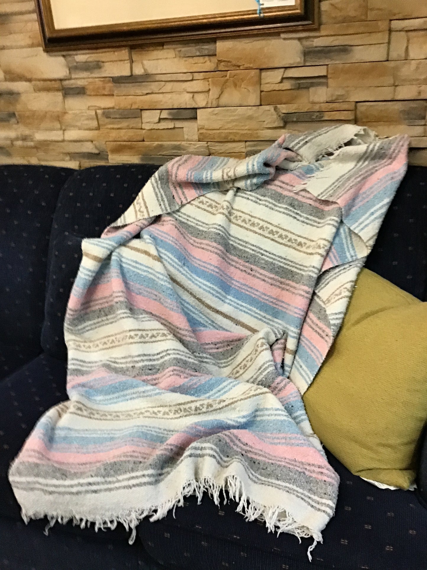 Pretty! Blanket w Fringe