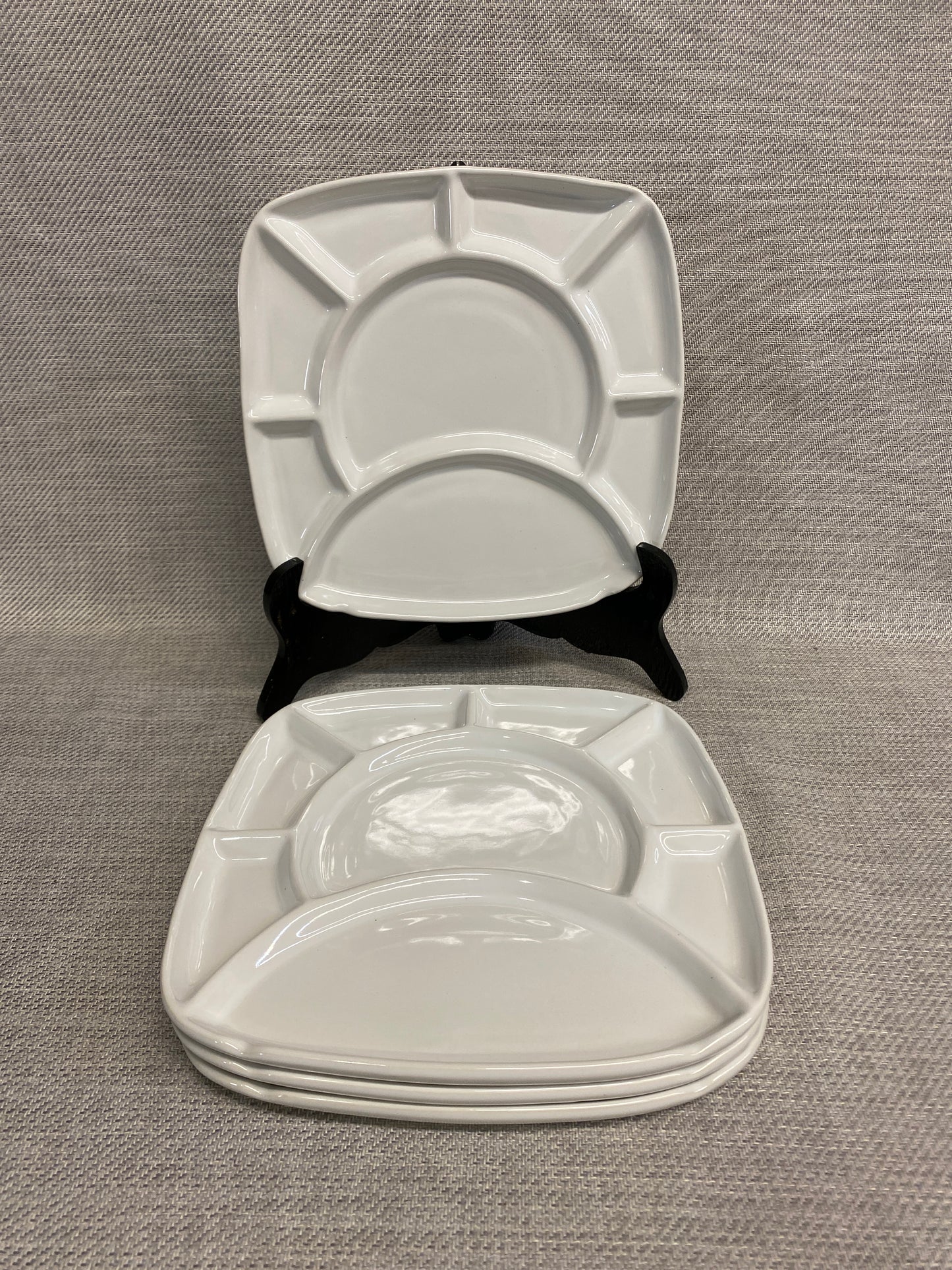 Set 4 Trudeau Fondue Plates
