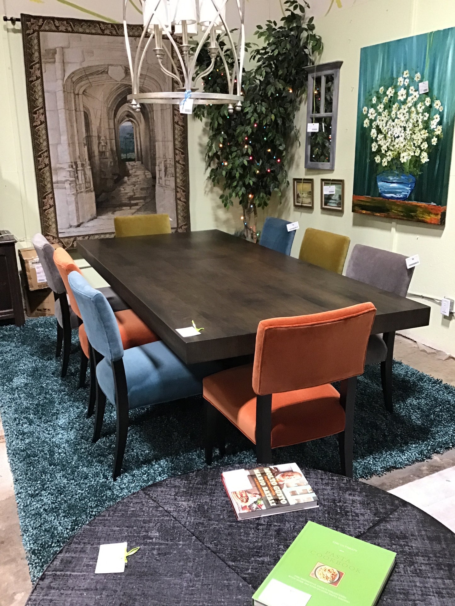 Dining Table & 8 Chairs