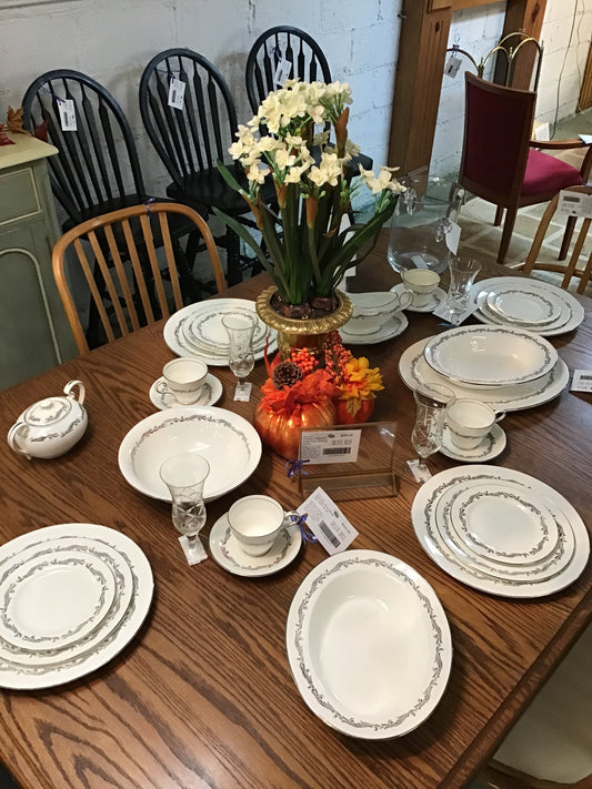 Aynsley Romance 5pc Set For 8