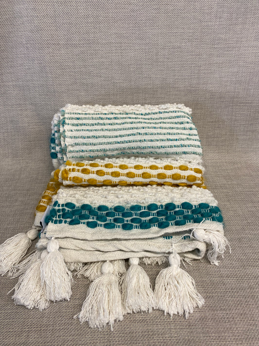 City Chic Throw - Woven