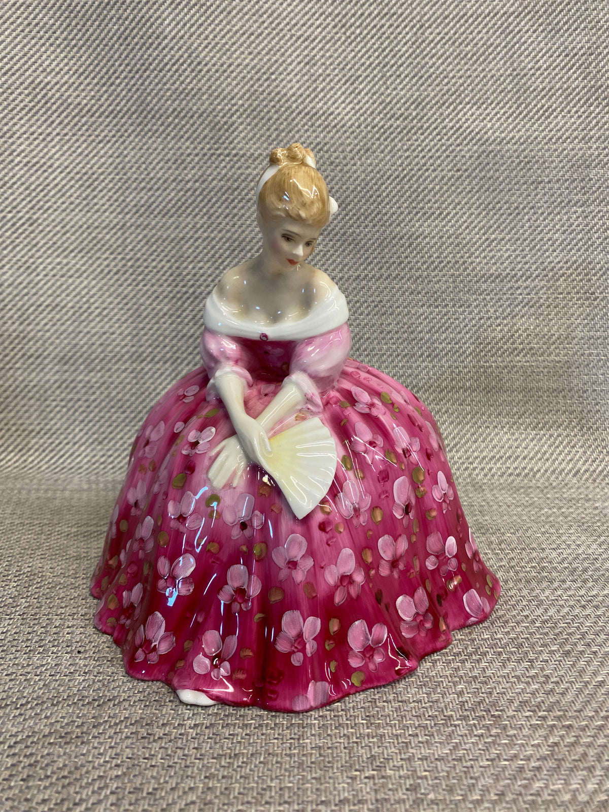 Royal Doulton Figurine - Victoria
