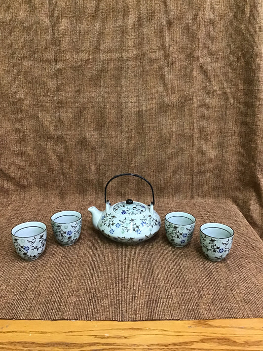 Pier 1 Teapot & 4 Cups