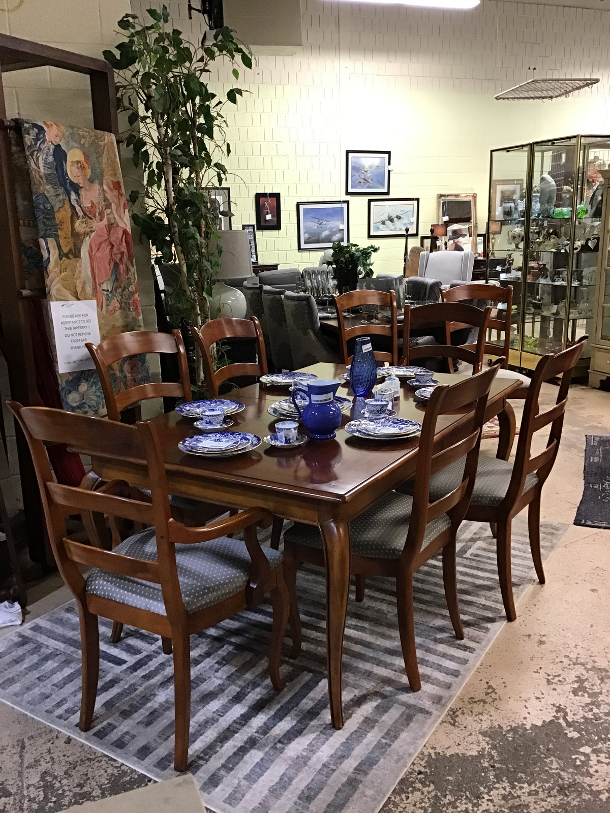 Dining Table & 8 Chairs