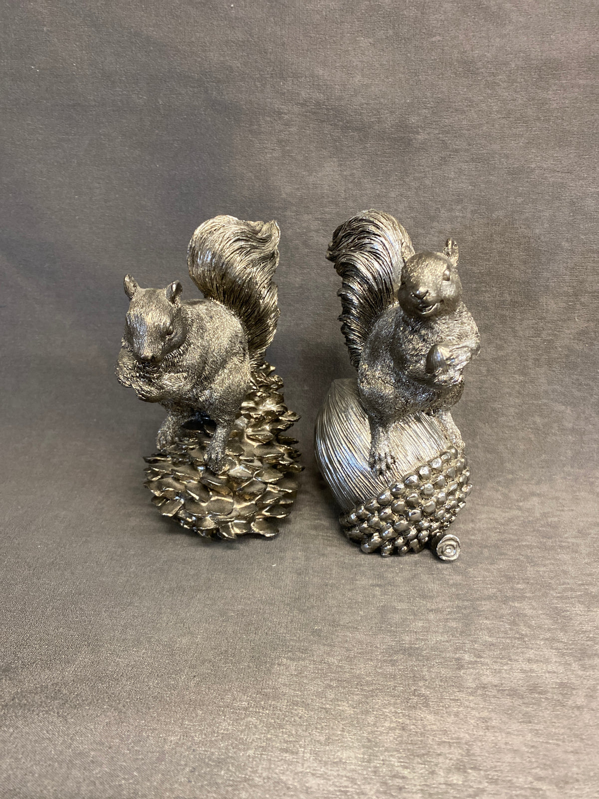 PAIR Decorative Squirrels