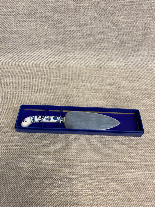 Pie Server - Blue & White