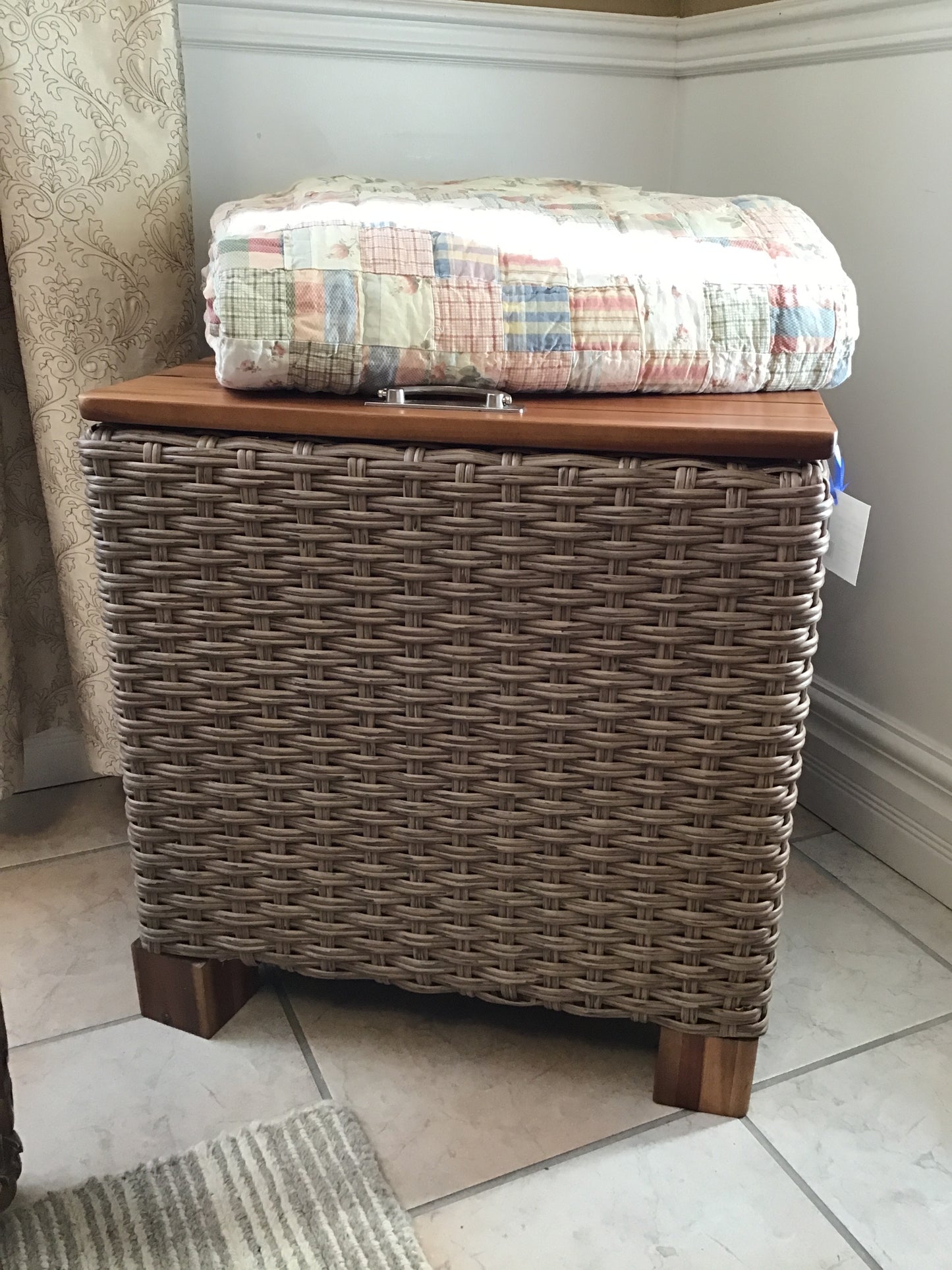 Wicker Hamper - Wood Lift Top