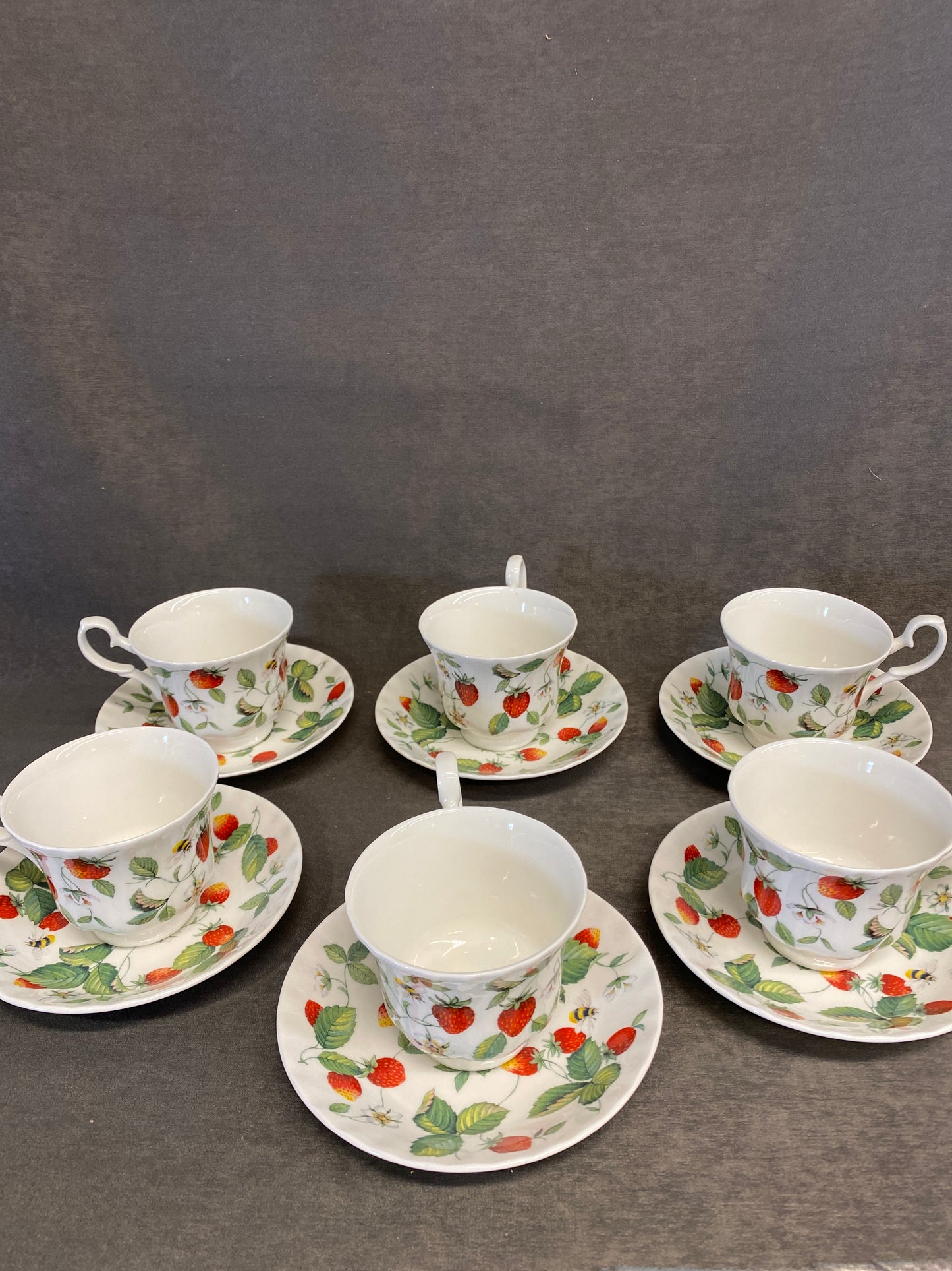 Set 6 Roy Kirkham Cups & Saucers