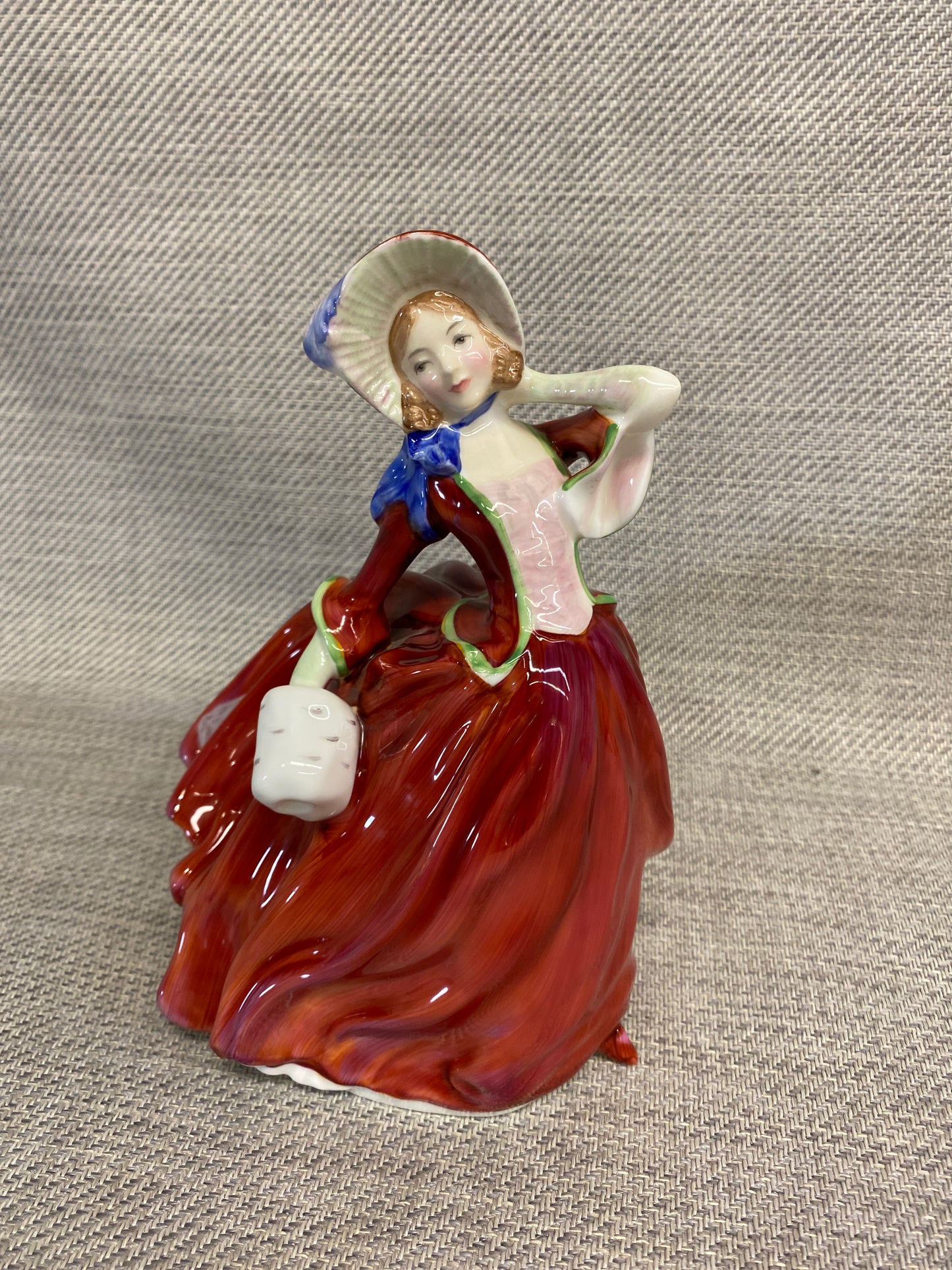 Royal Doulton Figurine - Autumn Breezes